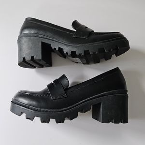 Mudd Y2K Chunky School Girl Black Loafers